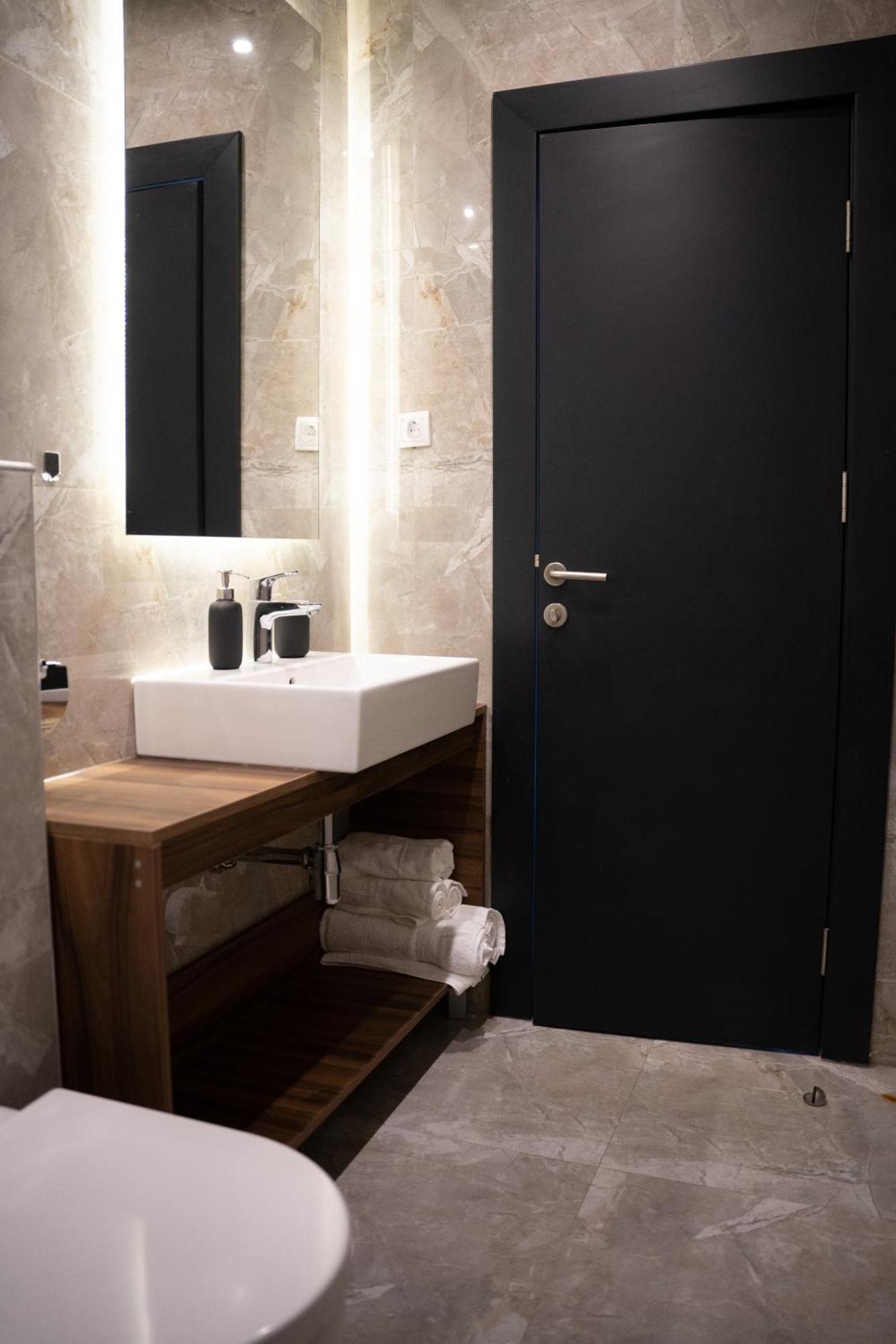 Olivia Rooms بلغراد المظهر الخارجي الصورة